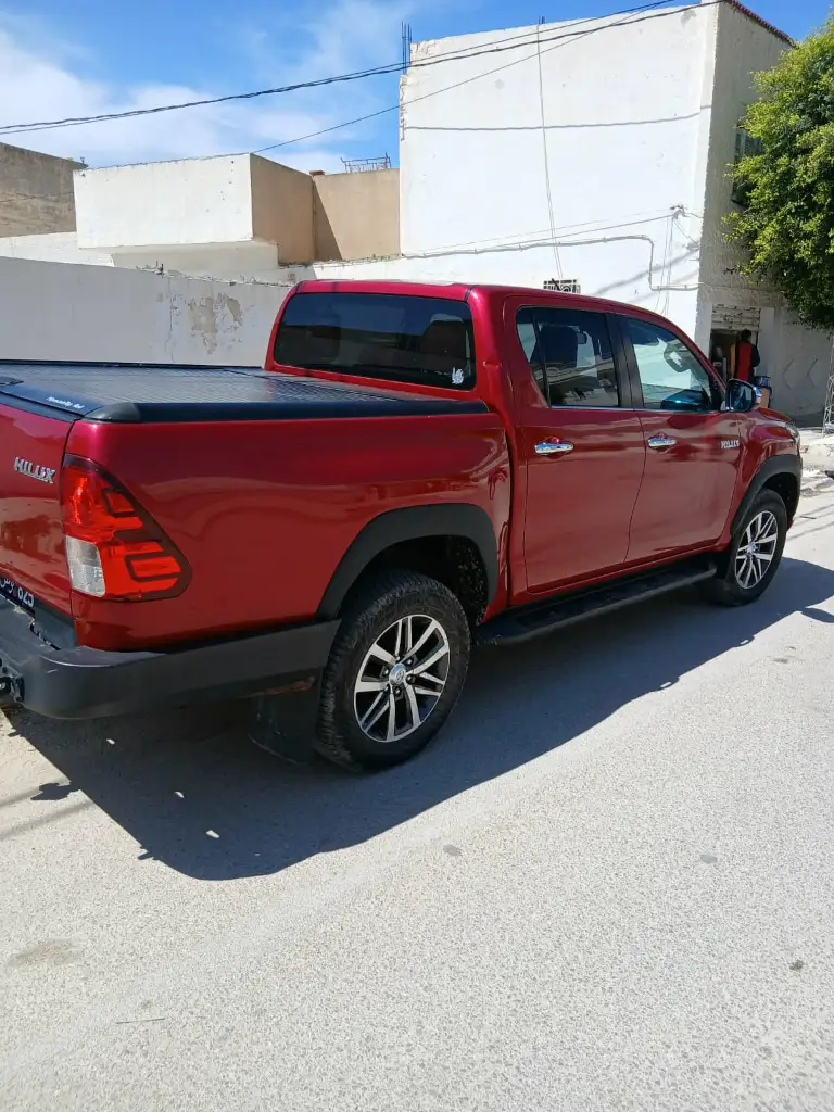 Toyota Hilux - Photo 5