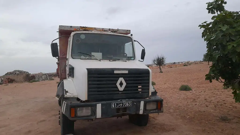 Camion renault benne