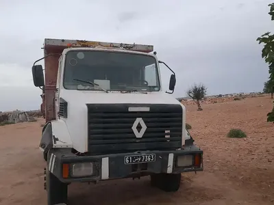 Photo Camion renault benne - Prix 35 000 DT