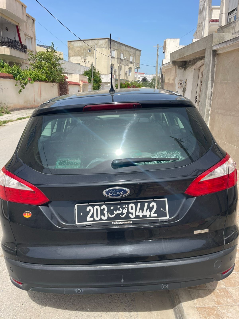 Ford FOCUS - Photo 2