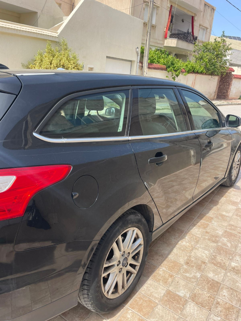 Ford FOCUS - Photo 3