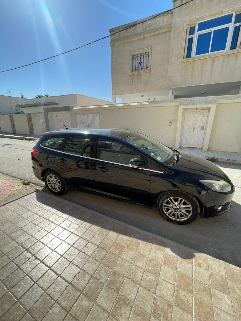 Ford FOCUS - Photo 4
