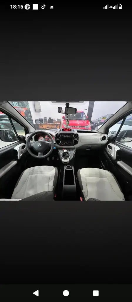 Citroen BERLINGO - Photo 3