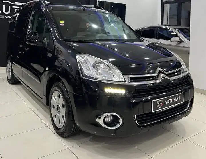 Citroen BERLINGO - Photo 9
