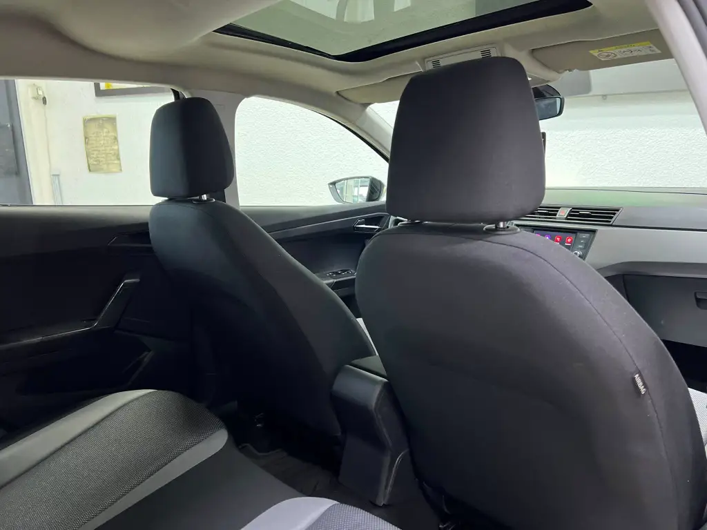 Seat Ibiza - Photo 9