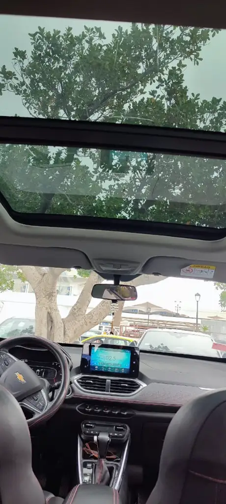 Chevrolet SSR - Photo 6