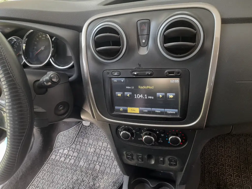 Dacia SANDERO - Photo 7