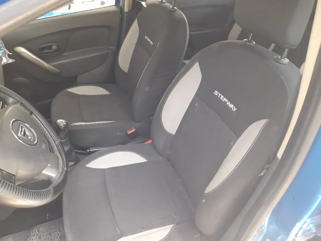 Dacia SANDERO - Photo 9