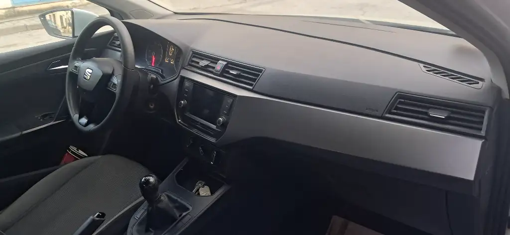 Seat Ibiza - Photo 4