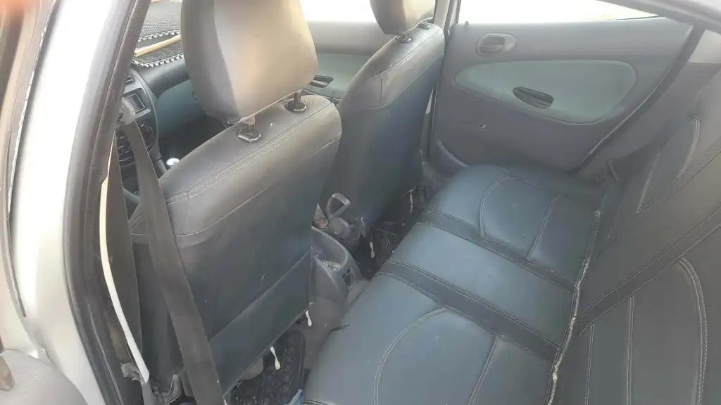 Peugeot 206 - Photo 2