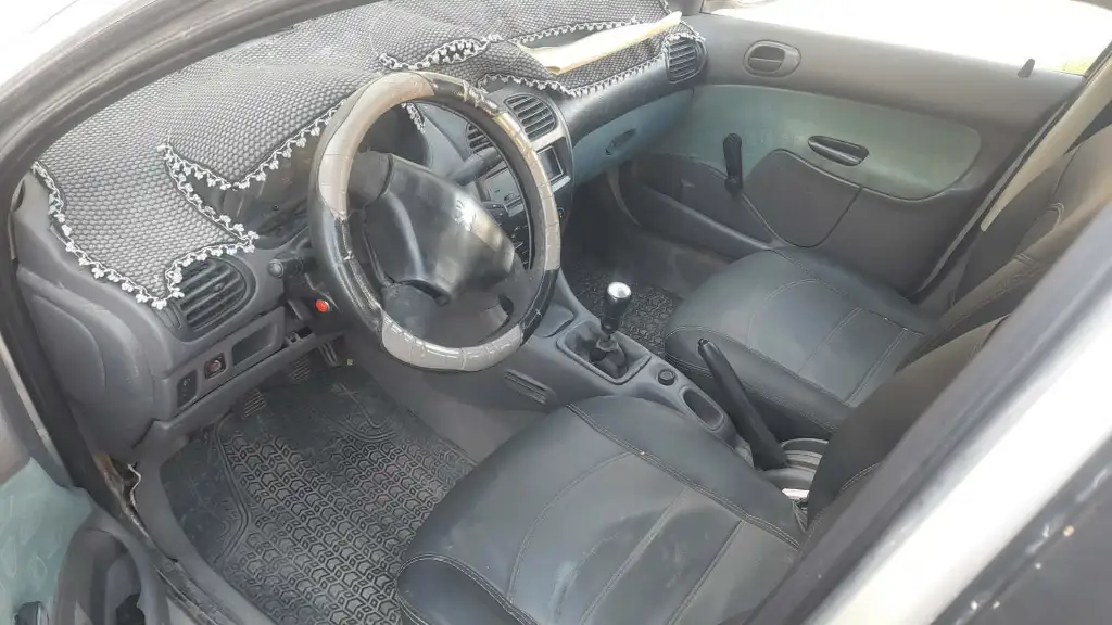 Peugeot 206 - Photo 4