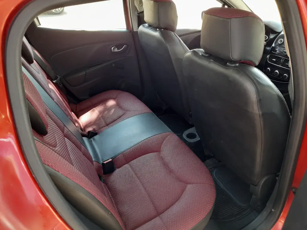 Renault Clio - Photo 3