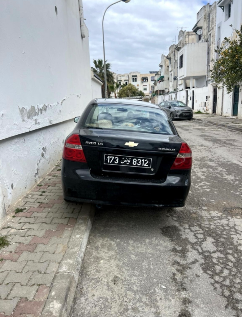 Chevrolet AVEO - Photo 2