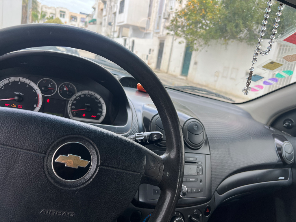Chevrolet AVEO - Photo 3