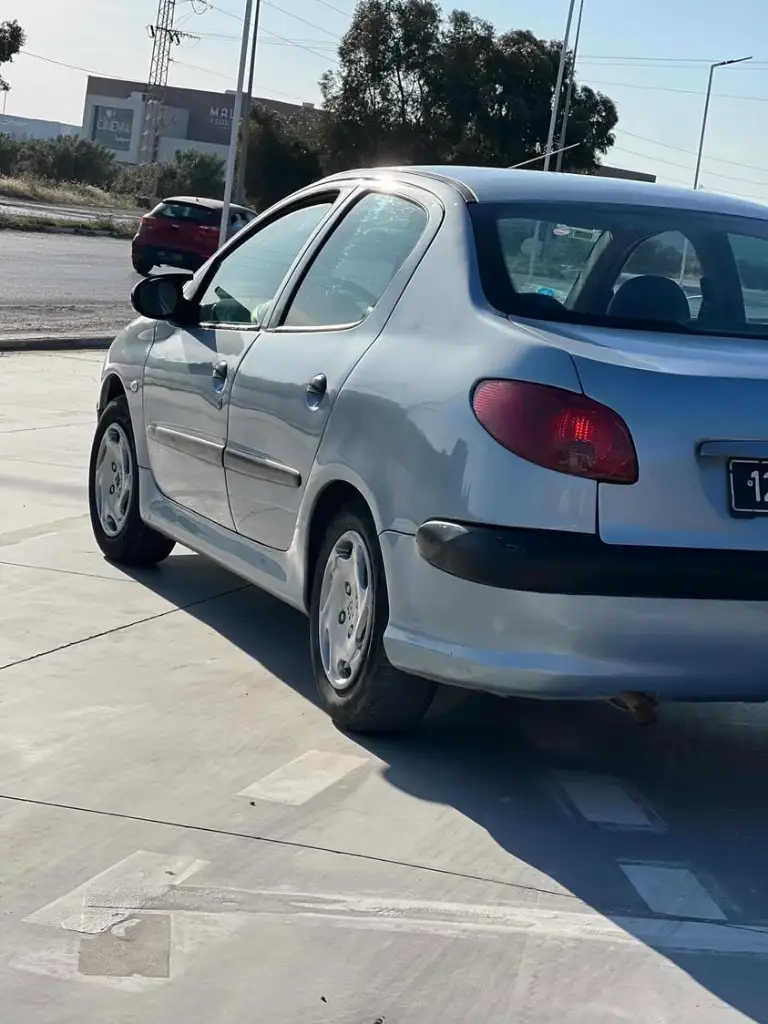 Peugeot 206 - Photo 4