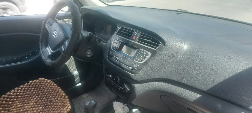 Hyundai I20 - Photo 2