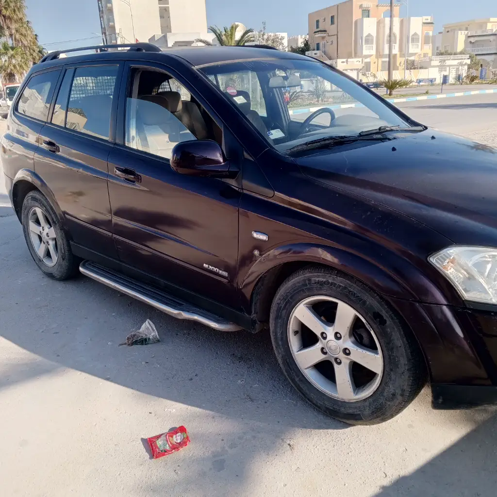 Ssangyong Kyron - Photo 2