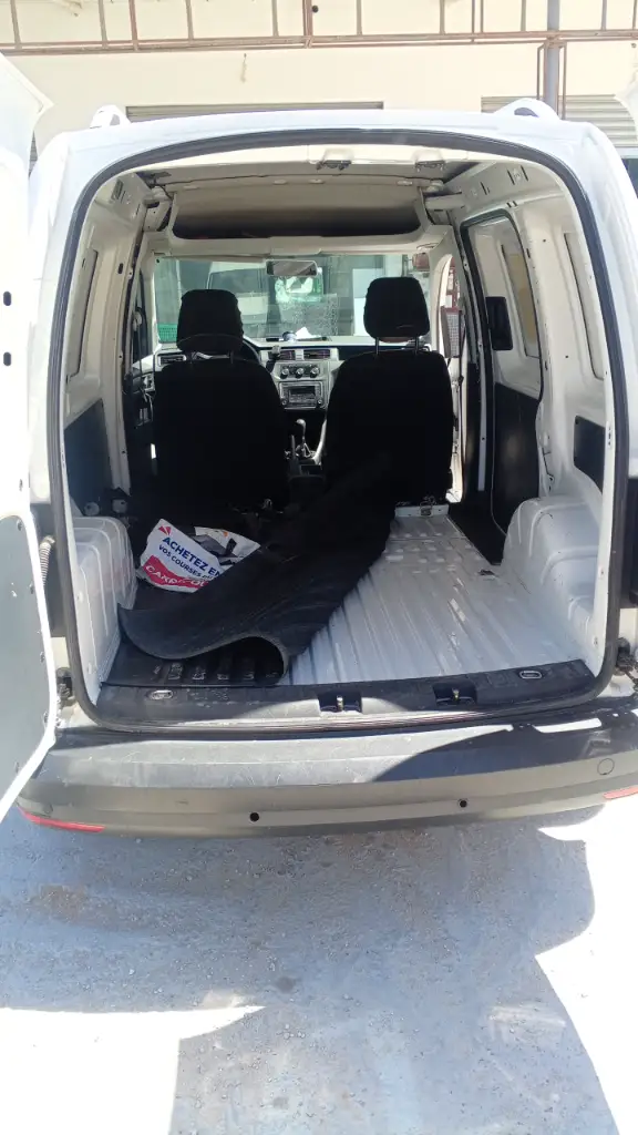 Volkswagen Caddy - Photo 6