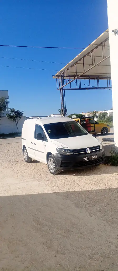 Volkswagen Caddy - Photo 7