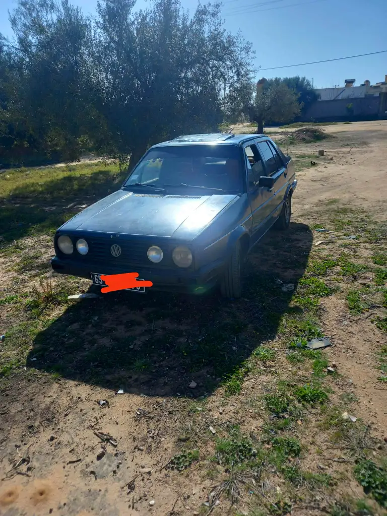 Volkswagen Jetta - Photo 3