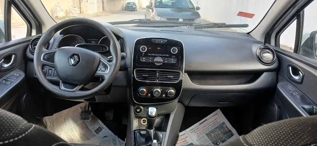 Renault Clio - Photo 8