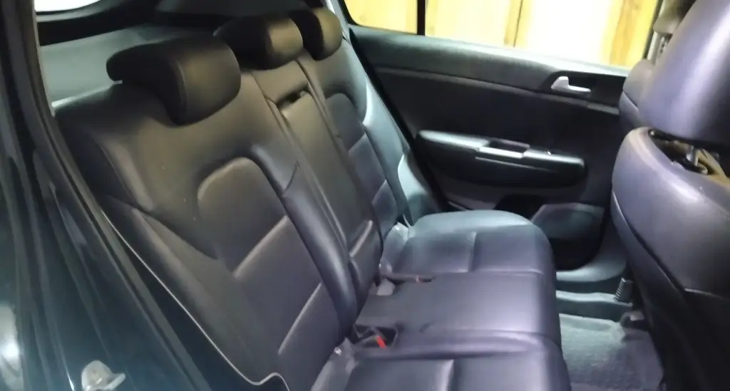 Kia SPORTAGE X-LINE - Photo 3