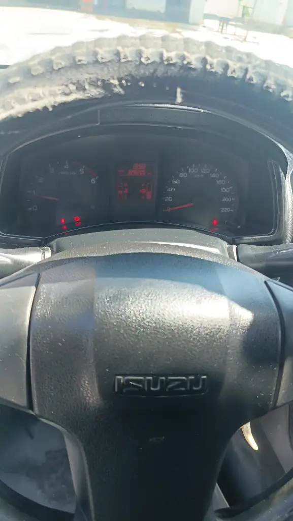 Isuzu D MAX - Photo 7