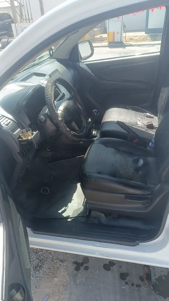 Isuzu D MAX - Photo 2