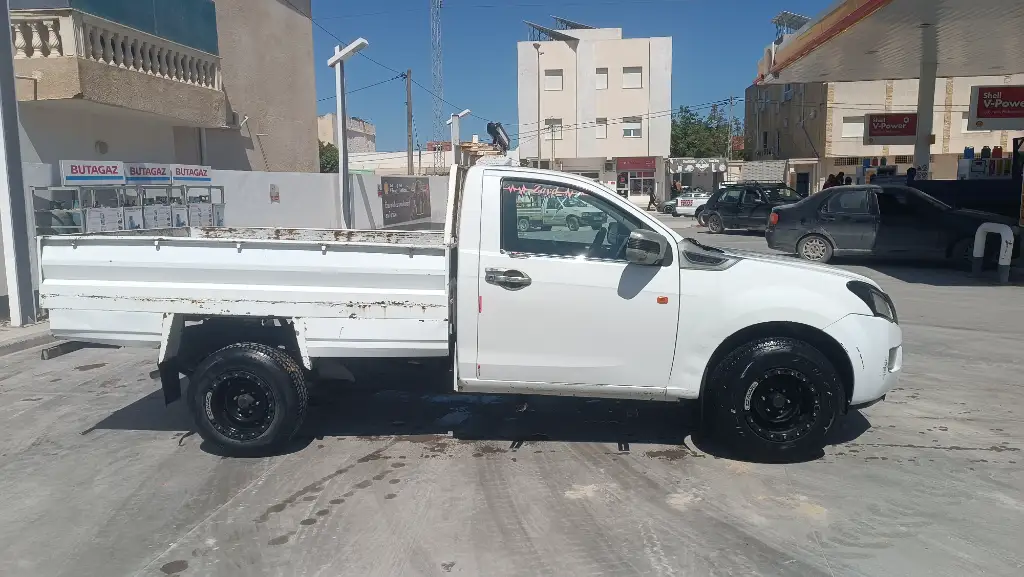 Isuzu D MAX - Photo 5