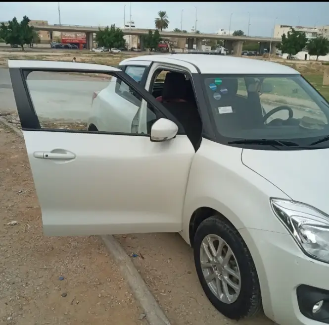 Suzuki Swift - Photo 3