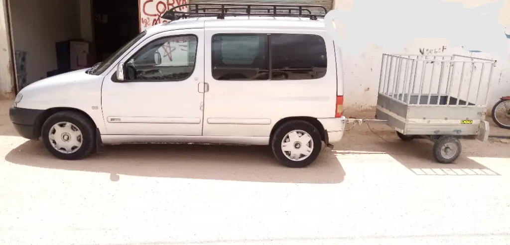 Citroen BERLINGO - Photo 2