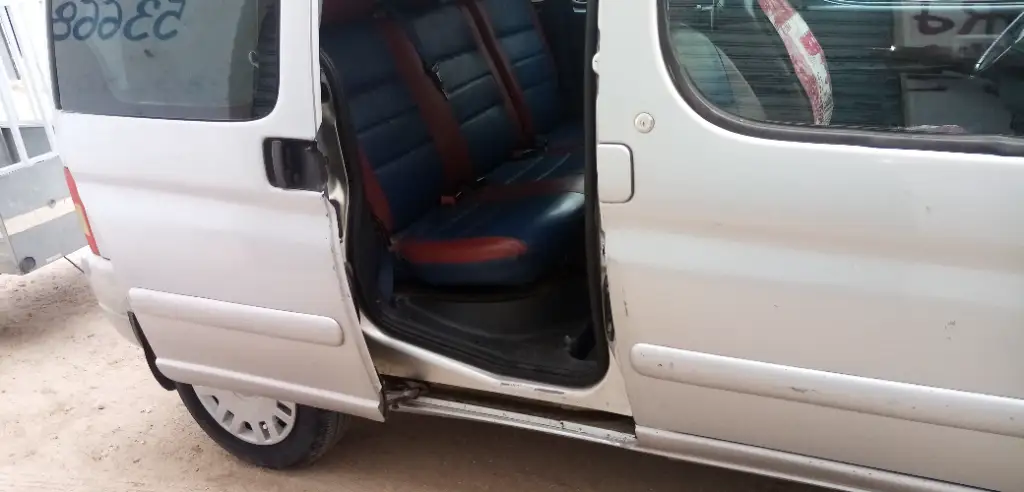 Citroen BERLINGO - Photo 6