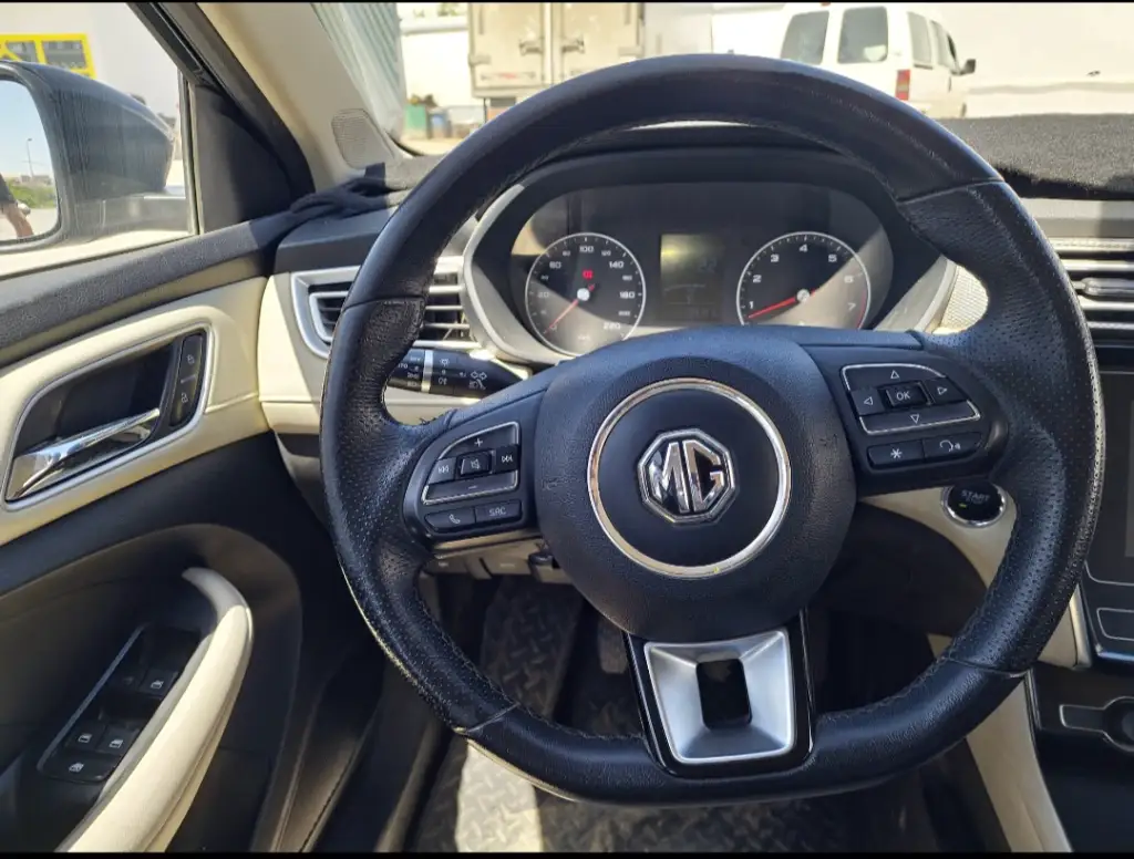 MG MG 5 - Photo 5