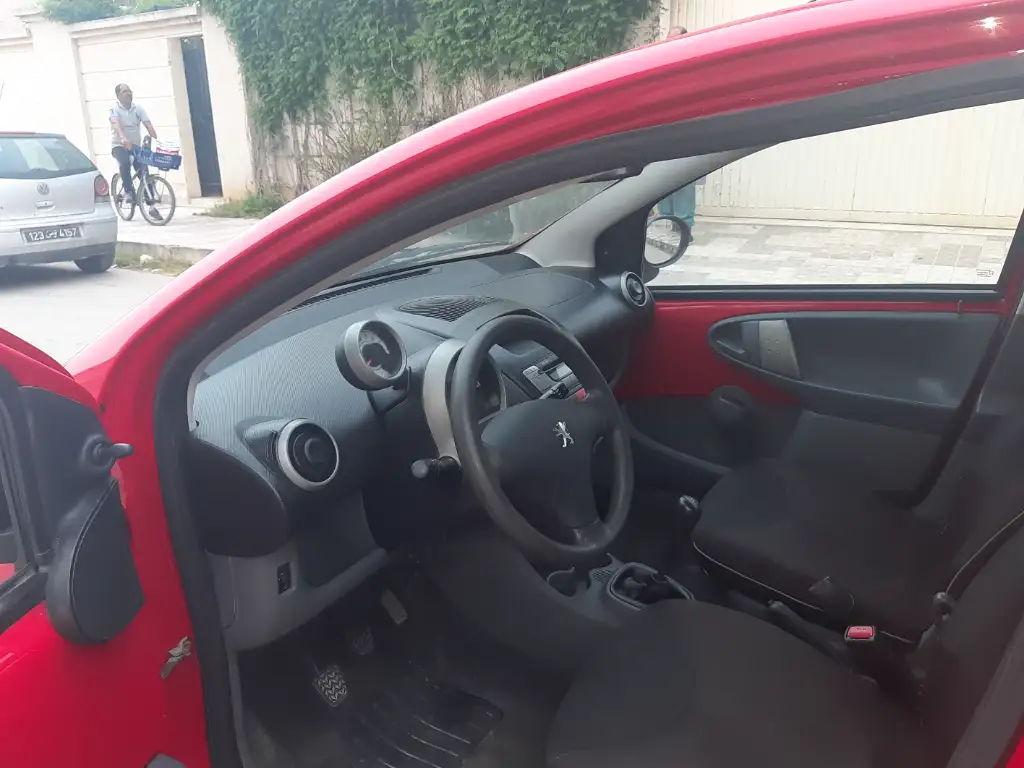 Peugeot 107 - Photo 5