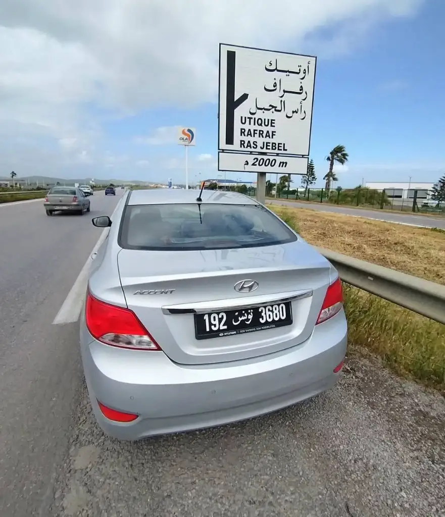 Hyundai ACCENT - Photo 6
