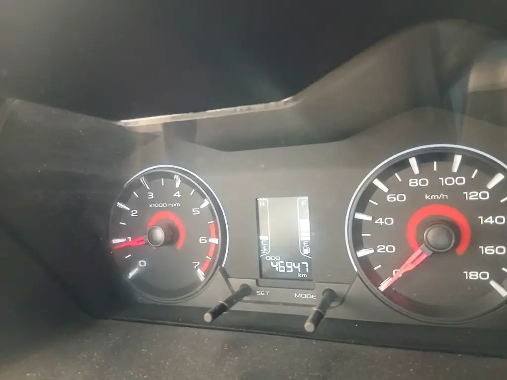 Mahindra KUV 100 - Photo 6
