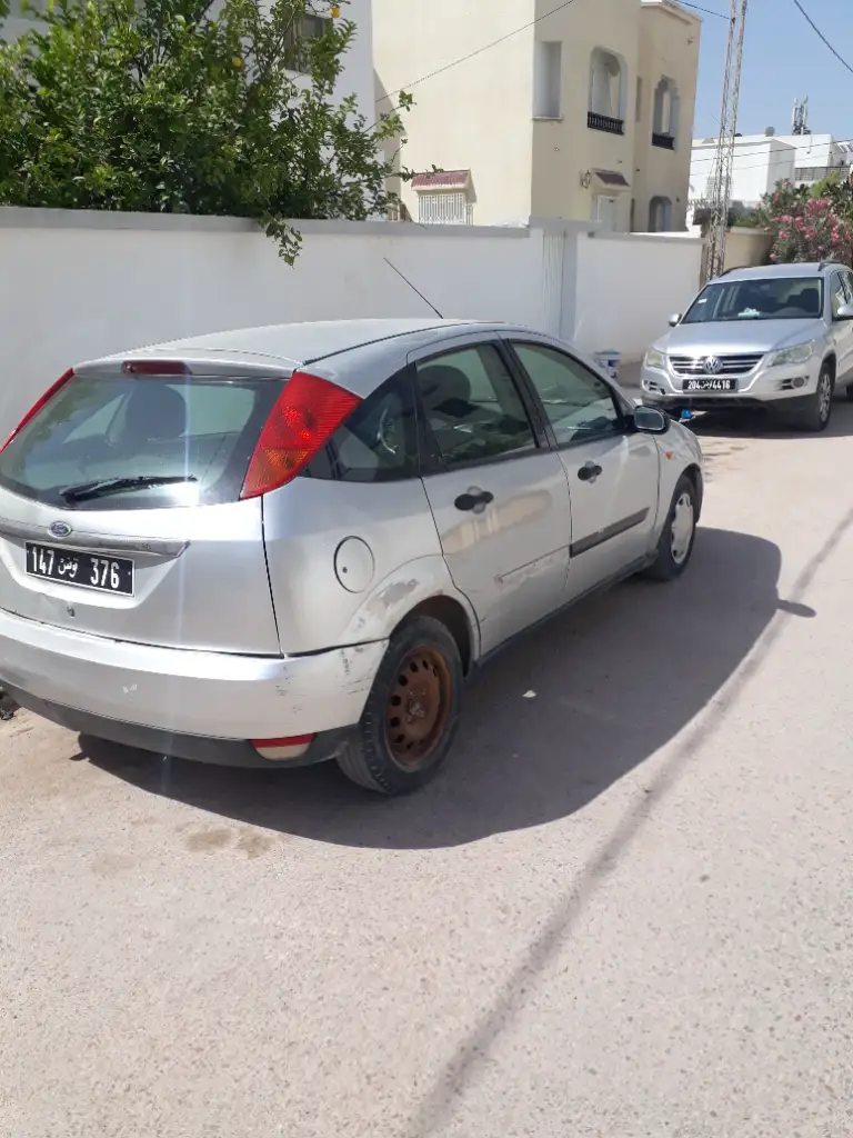 Ford FOCUS - Photo 2