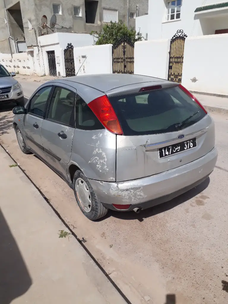 Ford FOCUS - Photo 3