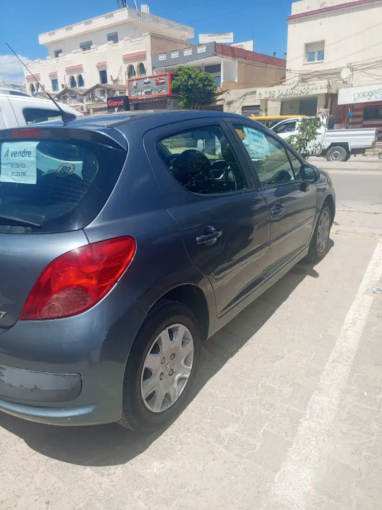Peugeot 207 - Photo 3