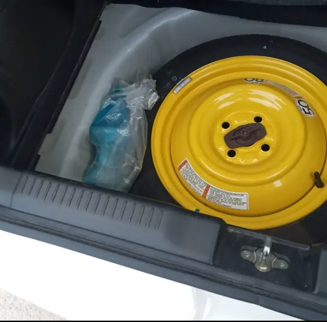 Suzuki Swift - Photo 4