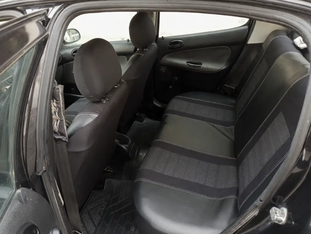 Peugeot 206 - Photo 4