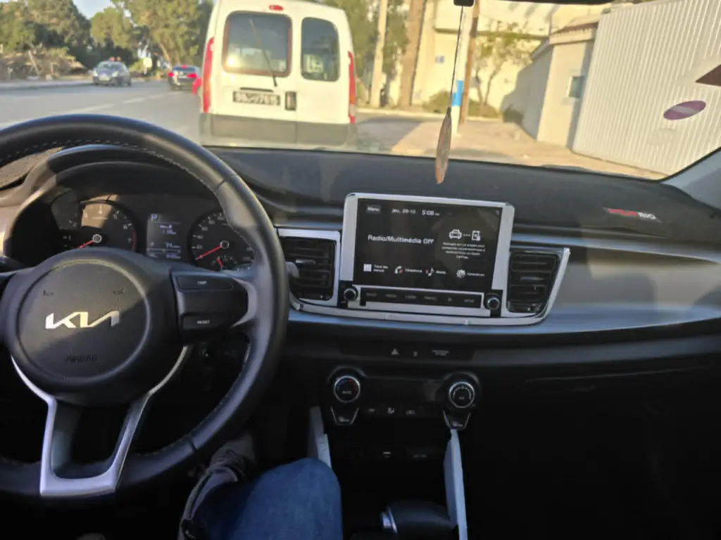 Kia RIO - Photo 5