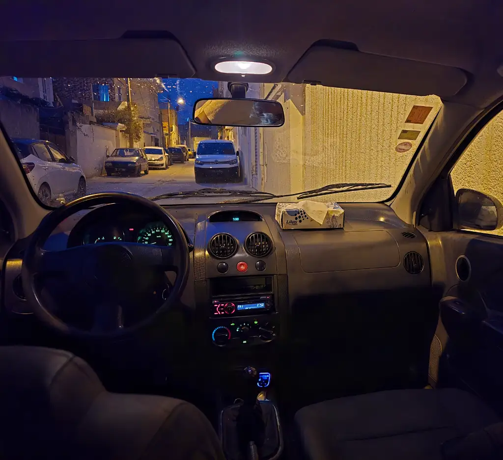 Chevrolet AVEO - Photo 4