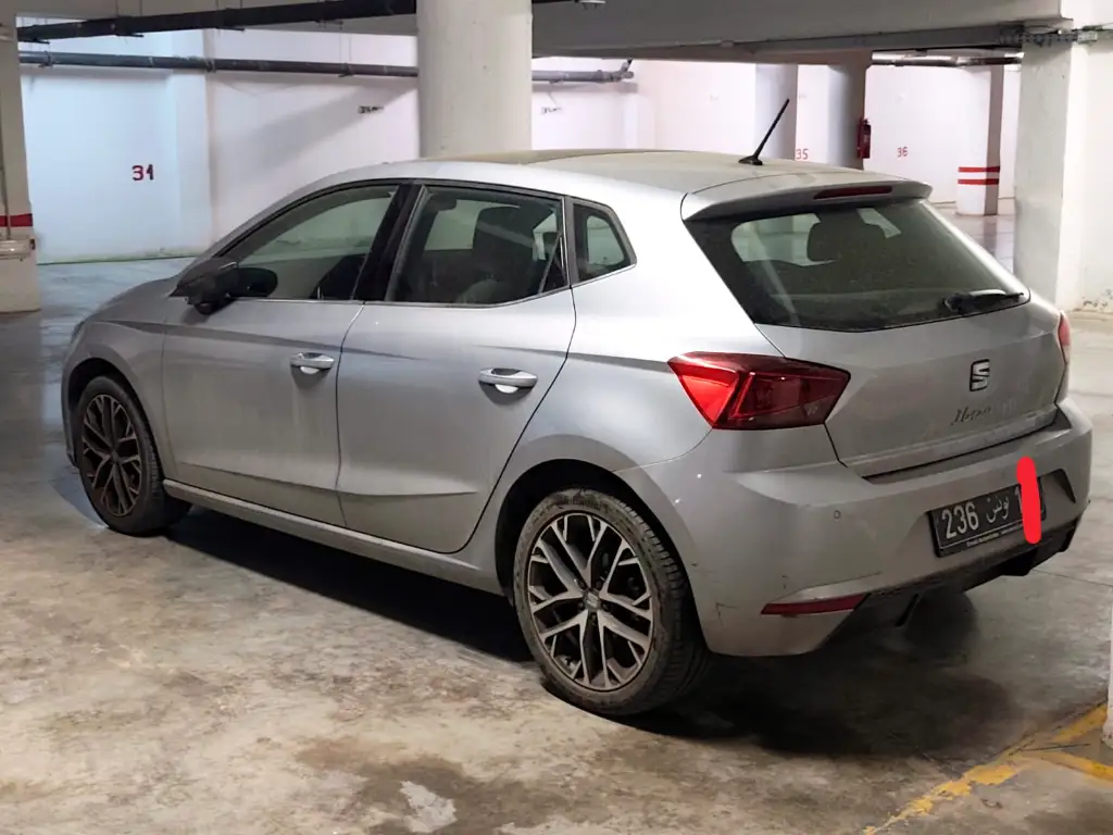 Seat Ibiza - Photo 2
