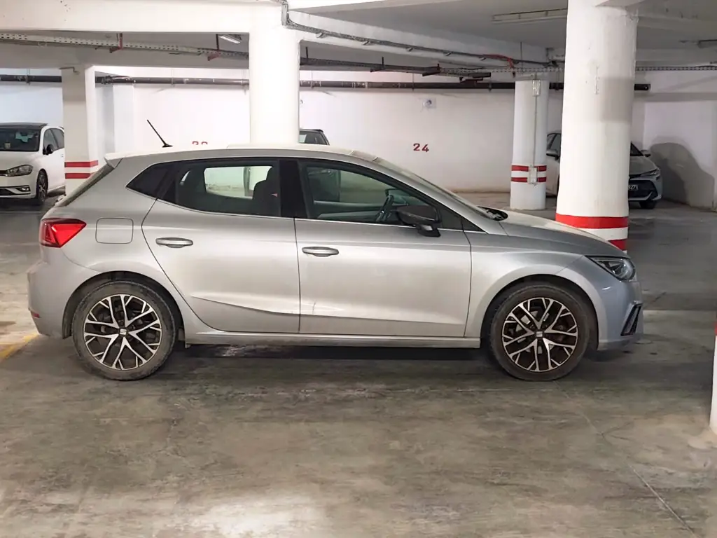 Seat Ibiza - Photo 3