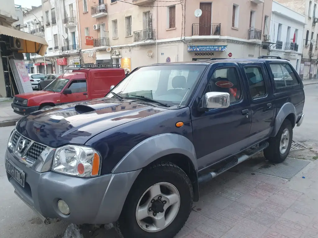 Nissan Navara - Photo 2