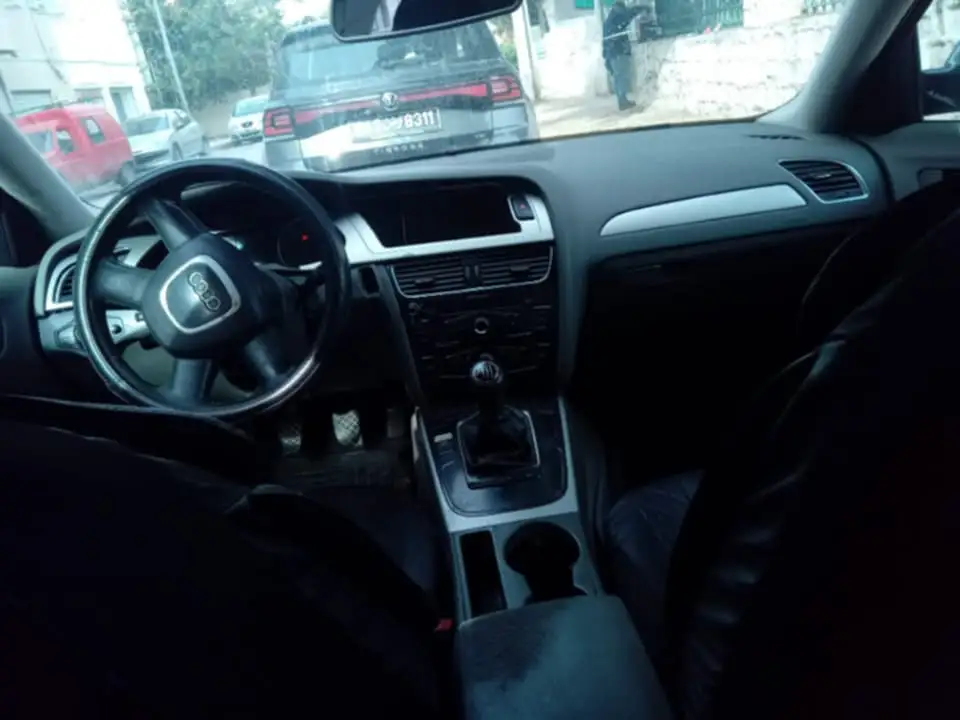 Audi A4 - Photo 5