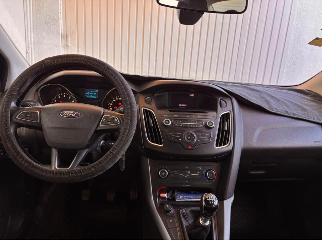 Ford FOCUS - Photo 3