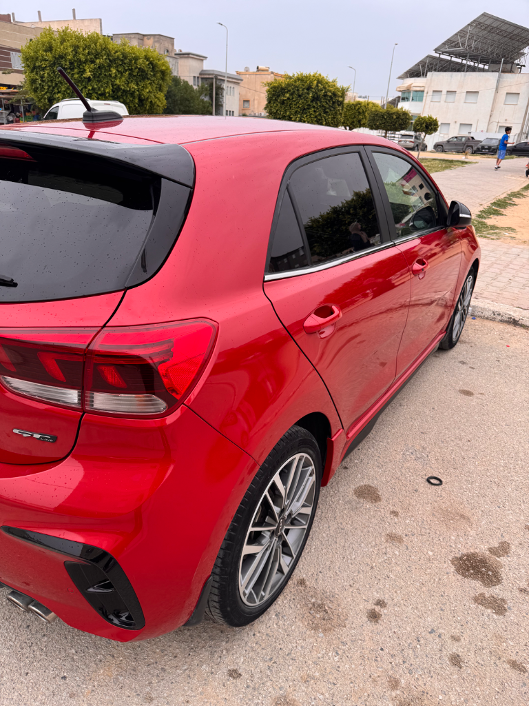 Kia RIO X-LINE - Photo 3