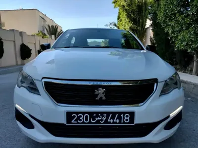 PEUGEOT 301 PREMIÈRE MAIN EN EXCELLENT ÉTAT 
